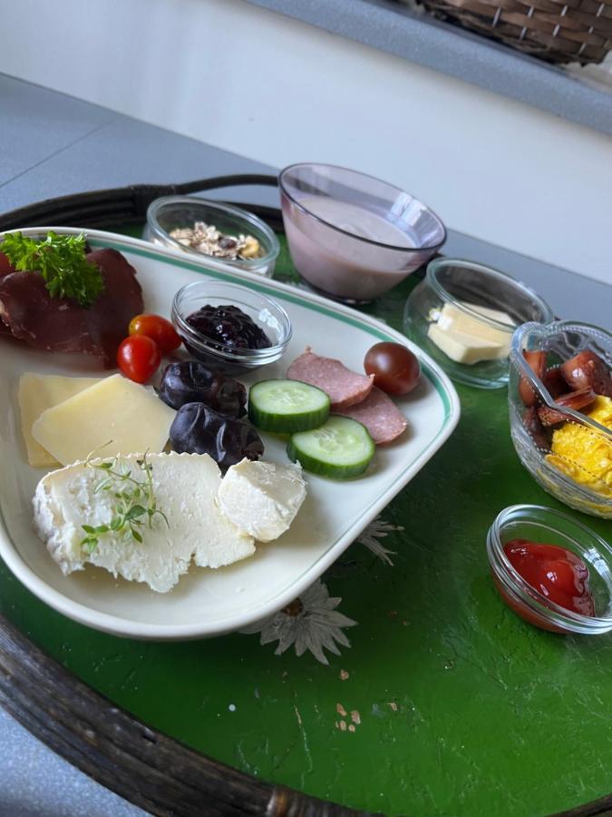 Rosenlund Gods - Kaelder B&B Sakskøbing 外观 照片